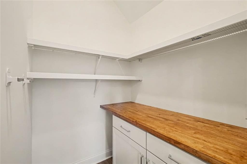 2 bedroom, 3 bathroom, 1,850 sq ft townhouse for rent at 409 Burgundy Way, Woodstock, GA 30188 for $3,500 a month — photo 10