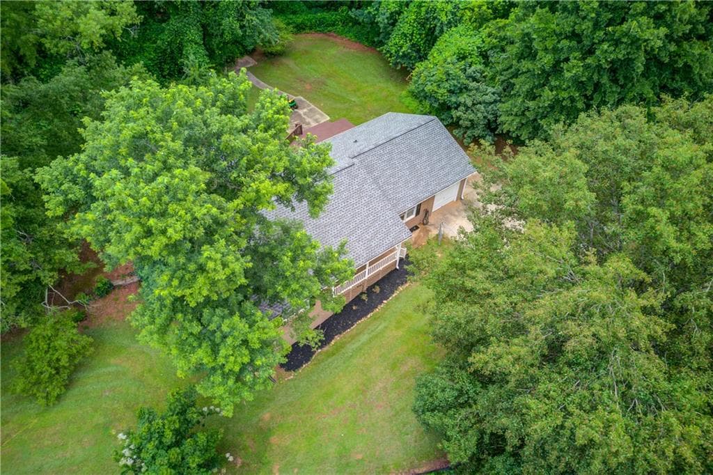 3 bedroom, 3 bathroom, 1,588 sq ft single family residence for sale at 3305 Ladd Drive, Gainesville, GA 30506 — photo 2