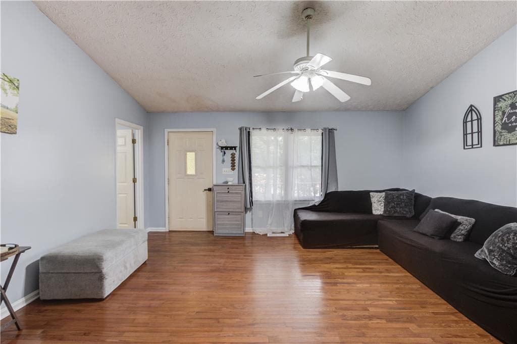 3 bedroom, 3 bathroom, 1,588 sq ft single family residence for sale at 3305 Ladd Drive, Gainesville, GA 30506 — photo 9