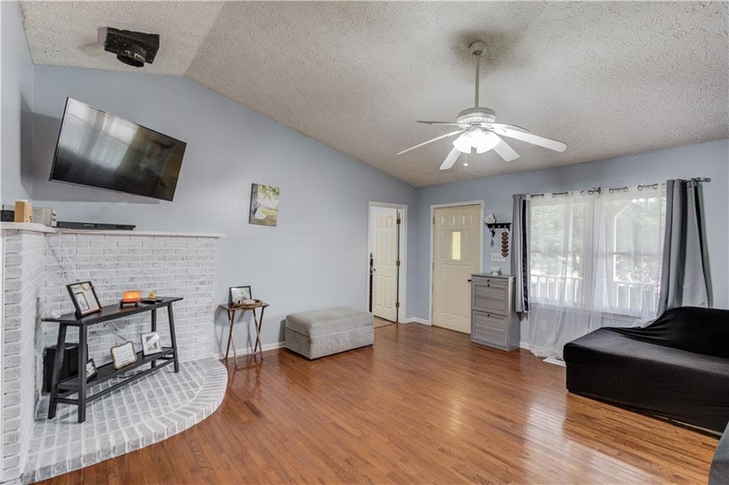 3 bedroom, 3 bathroom, 1,588 sq ft single family residence for sale at 3305 Ladd Drive, Gainesville, GA 30506 — photo 10