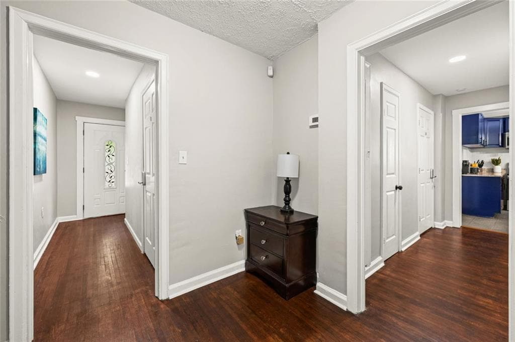 6 bedroom, 3 bathroom, 1,212 sq ft single family residence for sale at 1810 Sylvan Road, Atlanta, GA 30310 — photo 5