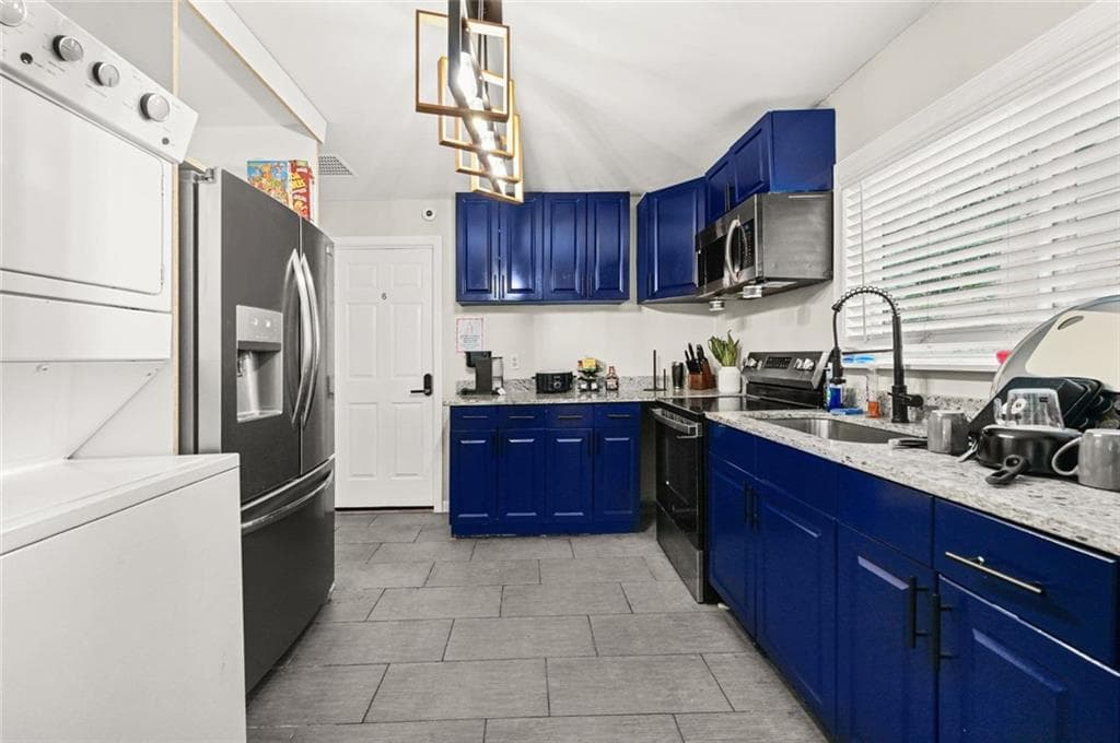 6 bedroom, 3 bathroom, 1,212 sq ft single family residence for sale at 1810 Sylvan Road, Atlanta, GA 30310 — photo 7