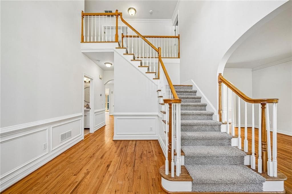 6 bedroom, 5 bathroom, 4,922 sq ft single family residence for sale at 5156 Broadgreen Drive, Peachtree Corners, GA 30092 — photo 6