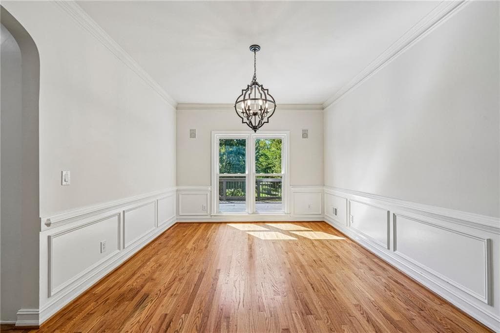 6 bedroom, 5 bathroom, 4,922 sq ft single family residence for sale at 5156 Broadgreen Drive, Peachtree Corners, GA 30092 — photo 8