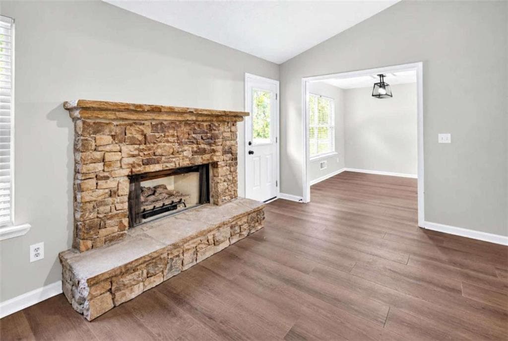 3 bedroom, 2 bathroom, 1,716 sq ft single family residence for sale at 250 Buddy Burt Road, Dawsonville, GA 30534 — photo 3