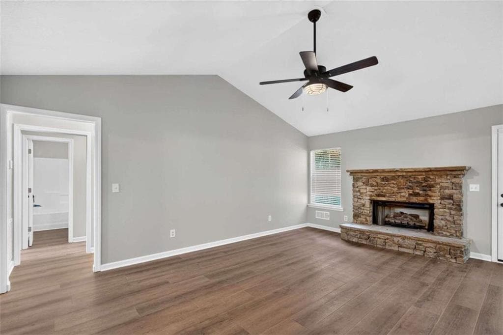 3 bedroom, 2 bathroom, 1,716 sq ft single family residence for sale at 250 Buddy Burt Road, Dawsonville, GA 30534 — photo 4