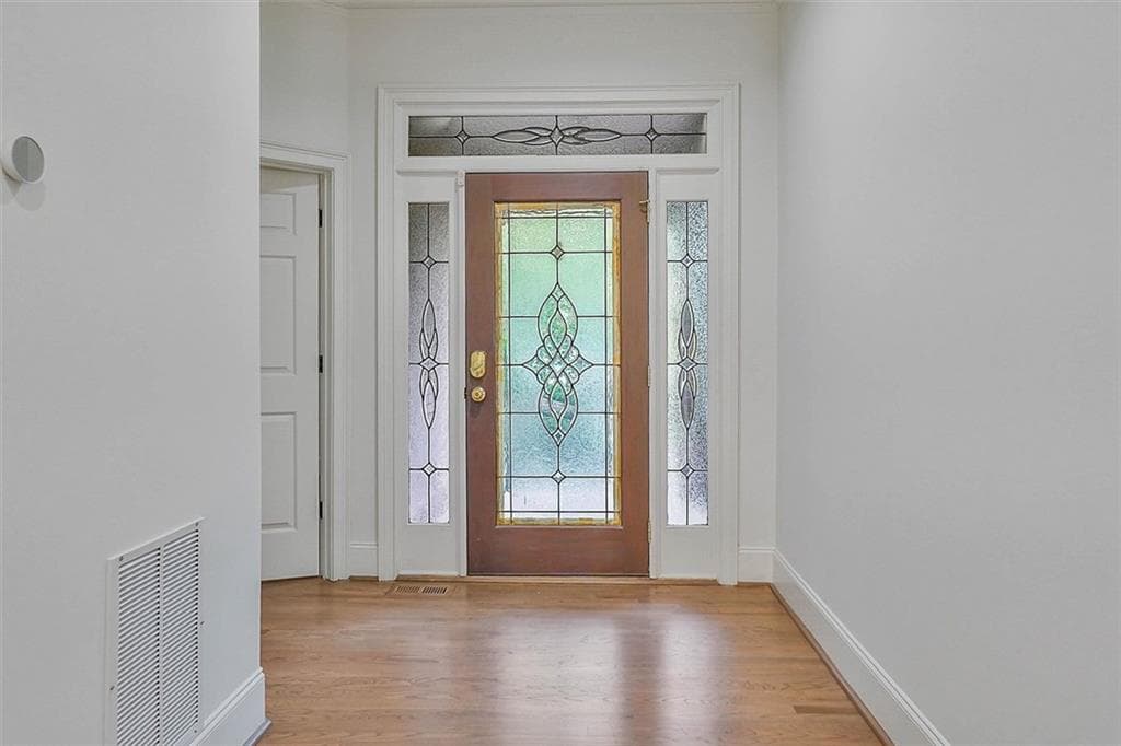 3 bedroom, 5 bathroom, 1,850 sq ft townhouse for sale at 1950 Buford Dam Road #301, Cumming, GA 30041 — photo 5