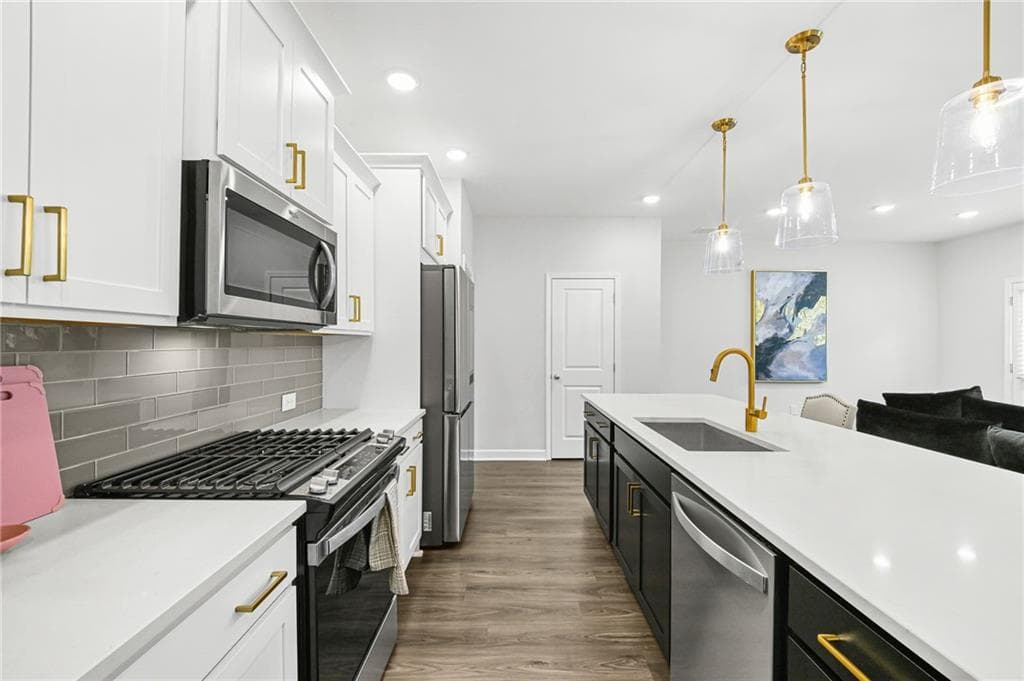 3 bedroom, 3 bathroom, 1,913 sq ft townhouse for sale at 3578 Silvery Way, Powder Springs, GA 30127 — photo 9