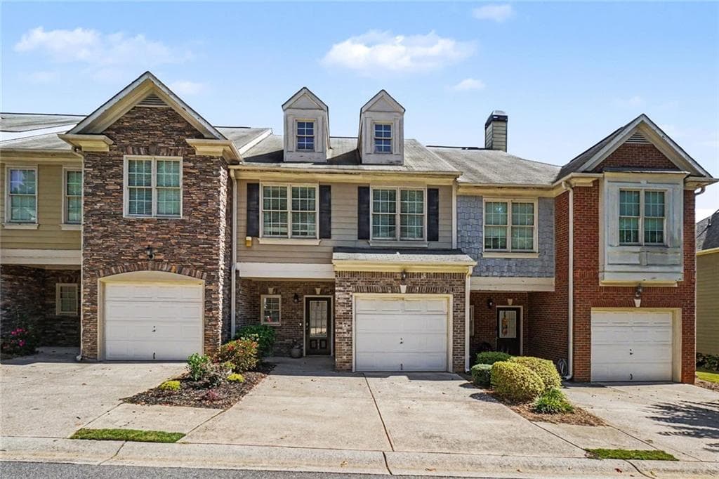 3 bedroom, 3 bathroom, 1,656 sq ft townhouse for sale at 111 Red Barn Lane, Acworth, GA 30102