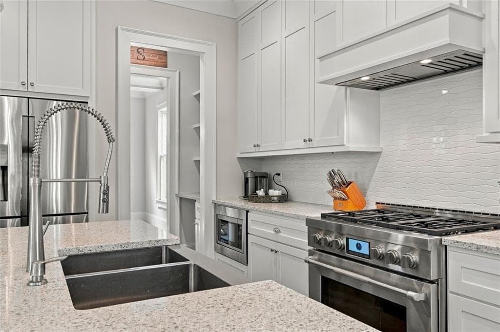 5 bedroom, 4 bathroom, 3,615 sq ft single family residence for sale at 3262 Lynwood Drive, Brookhaven, GA 30319 — photo 9