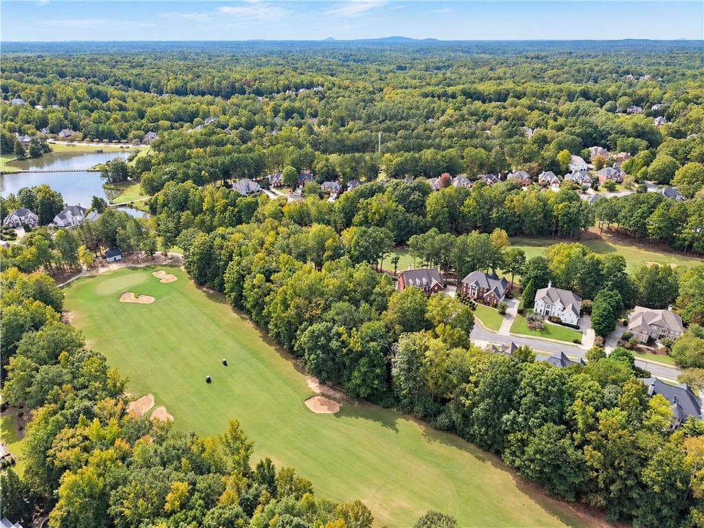 5 bedroom, 6 bathroom, 6,900 sq ft single family residence for sale at 345 Majestic Cove, Milton, GA 30004 — photo 3