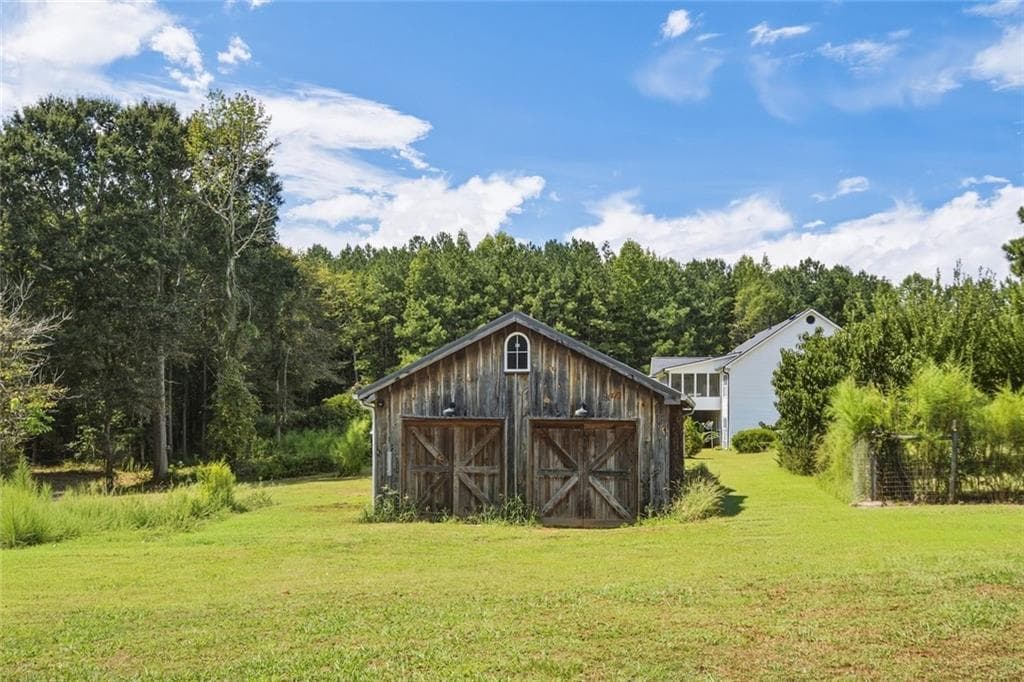 4 bedroom, 4 bathroom, 3,381 sq ft single family residence for sale at 5147 Stout Parkway, Powder Springs, GA 30127 — photo 8