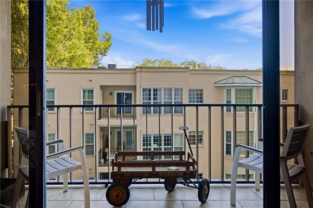 1 bedroom, 1 bathroom, 862 sq ft condominium for sale at 145 15th Street 203, Atlanta, GA 30309 — photo 4