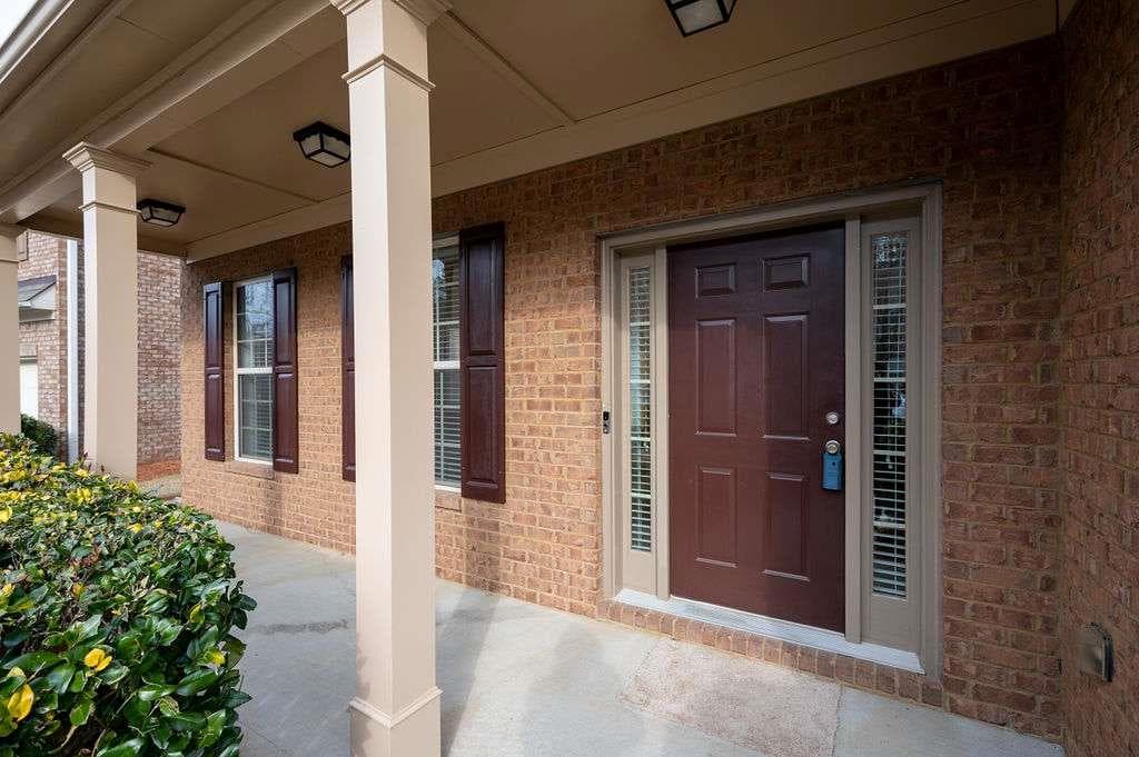 5 bedroom, 3 bathroom single family residence for rent at 3325 Earhart Way, Buford, GA 30519 for $3,000 a month — photo 4