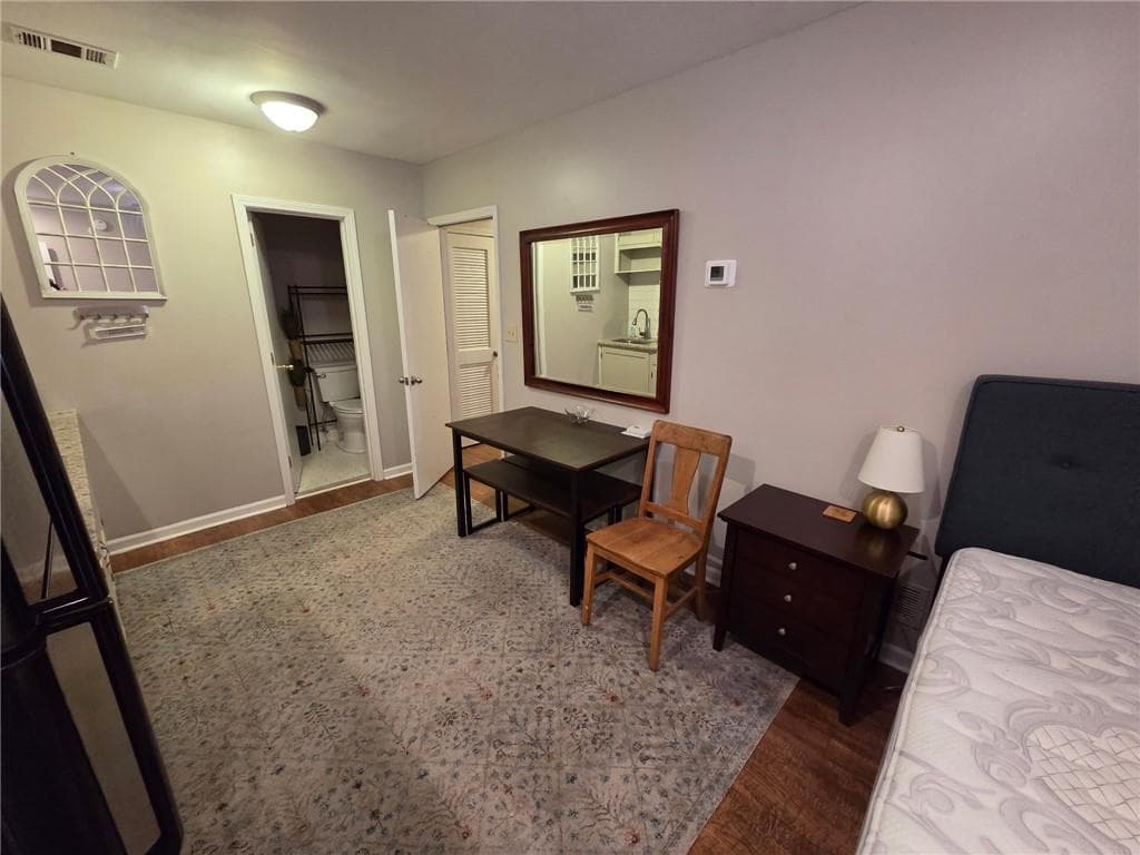 1 bedroom, 1 bathroom condominium for rent at 943 Barton Woods Road, Atlanta, GA 30307 for $995 a month — photo 6