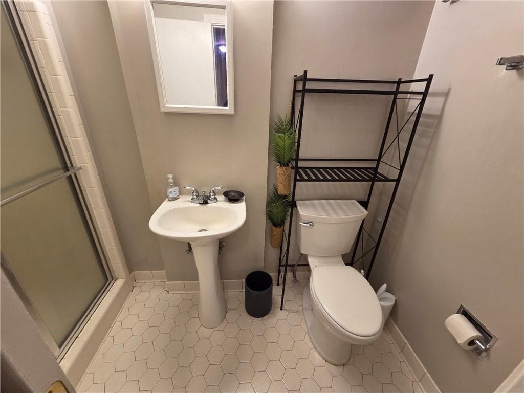 1 bedroom, 1 bathroom condominium for rent at 943 Barton Woods Road, Atlanta, GA 30307 for $995 a month — photo 10