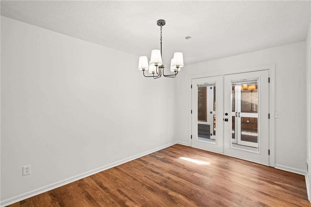 3 bedroom, 3 bathroom, 2,850 sq ft single family residence for sale at 2602 W Regal Court, Lawrenceville, GA 30044 — photo 10