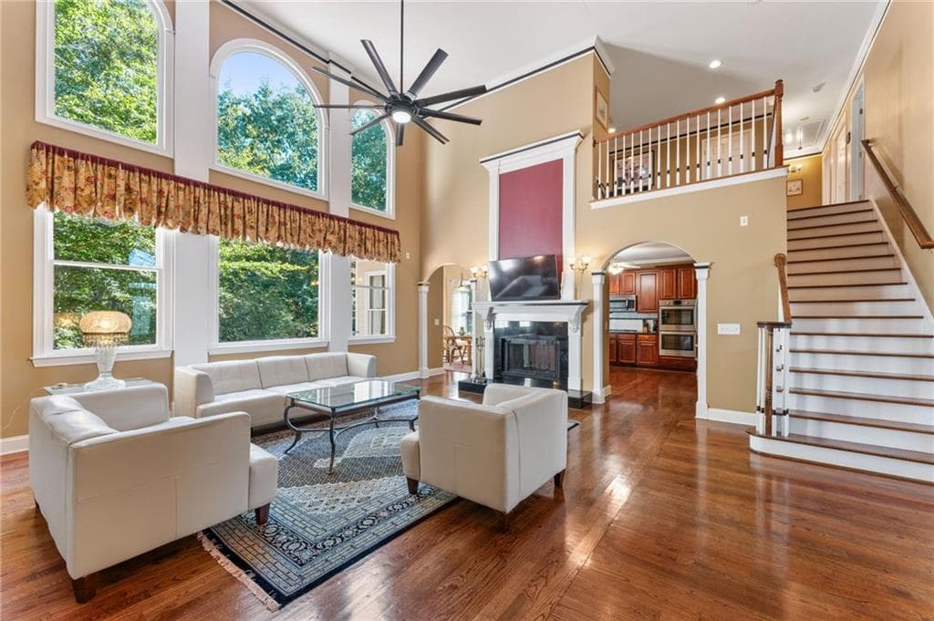 6 bedroom, 5 bathroom, 5,257 sq ft single family residence for sale at 402 Mountain Point, Canton, GA 30115 — photo 9