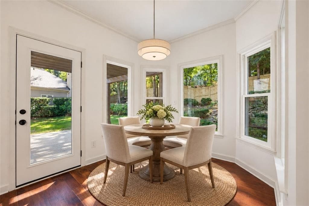 4 bedroom, 3 bathroom, 2,510 sq ft single family residence for sale at 4965 Haydens Walk Drive, Alpharetta, GA 30022 — photo 8