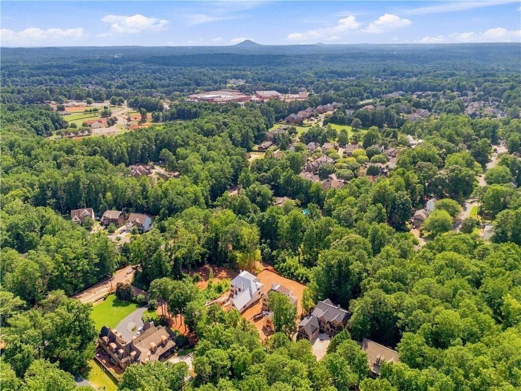 5 bedroom, 4 bathroom, 4,544 sq ft single family residence for sale at 4051 Indian Town Road, Marietta, GA 30066 — photo 2
