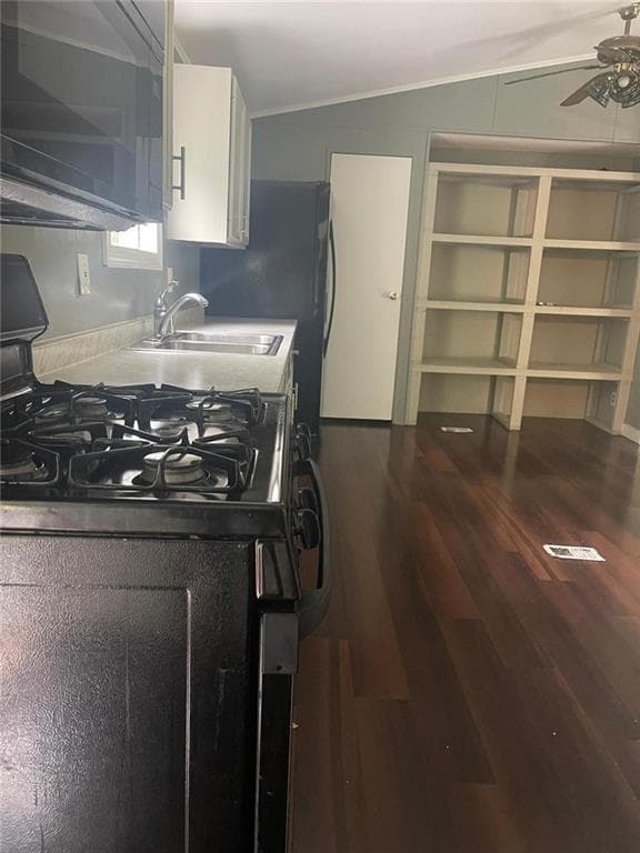 3 bedroom, 2 bathroom, 1,200 sq ft single family residence for rent at 1650 Mountain Valley Circle, Cumming, GA 30040 for $2,000 a month — photo 4