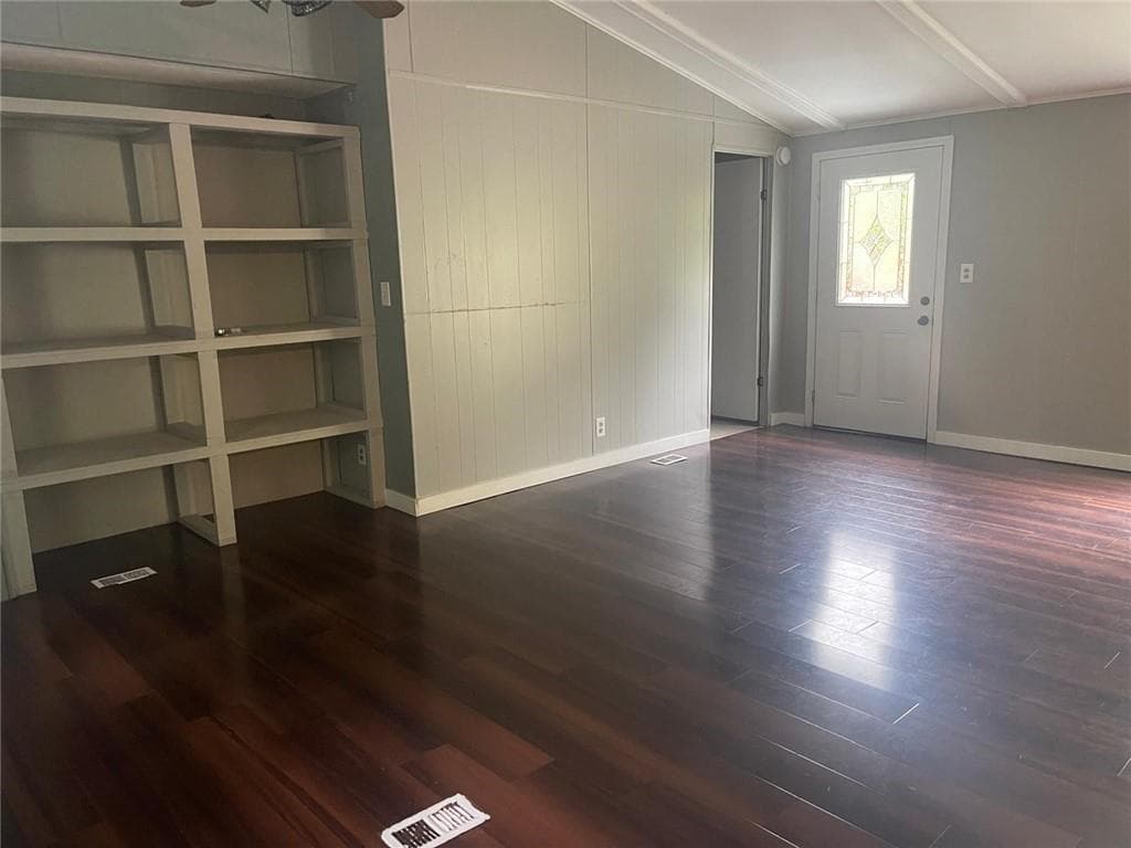 3 bedroom, 2 bathroom, 1,200 sq ft single family residence for rent at 1650 Mountain Valley Circle, Cumming, GA 30040 for $2,000 a month — photo 5