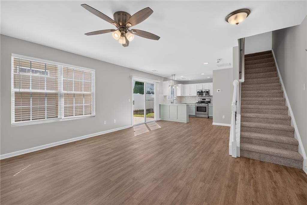 3 bedroom, 3 bathroom, 1,231 sq ft single family residence for sale at 308 Hiawassee Drive, Woodstock, GA 30188 — photo 9