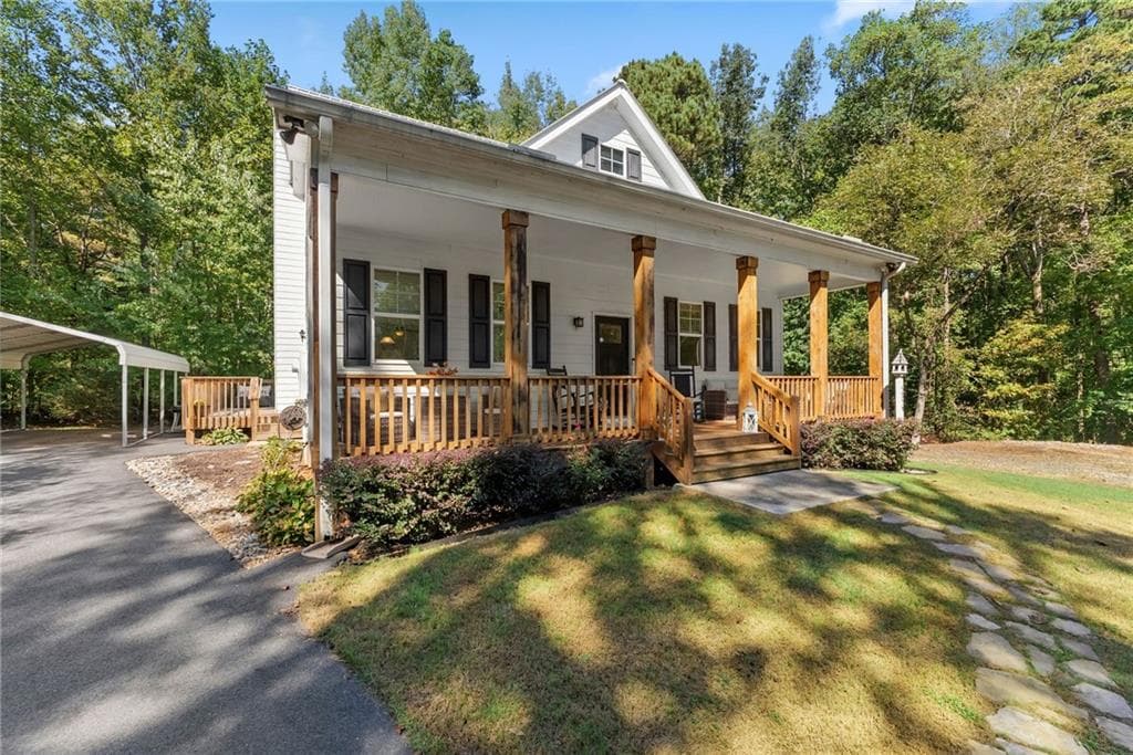 3 bedroom, 3 bathroom, 2,400 sq ft single family residence for sale at 5256 Cantrell Circle, Cumming, GA 30041 — photo 10