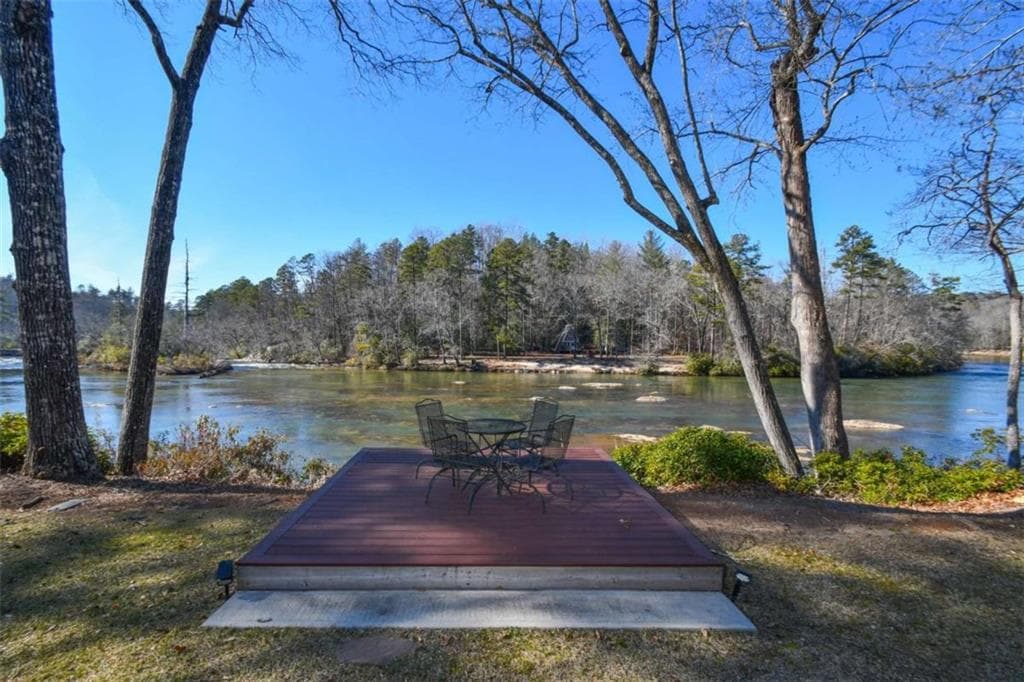 4 bedroom, 3 bathroom, 3,269 sq ft single family residence for sale at 1207 Old River Road, Cornelia, GA 30531 — photo 2