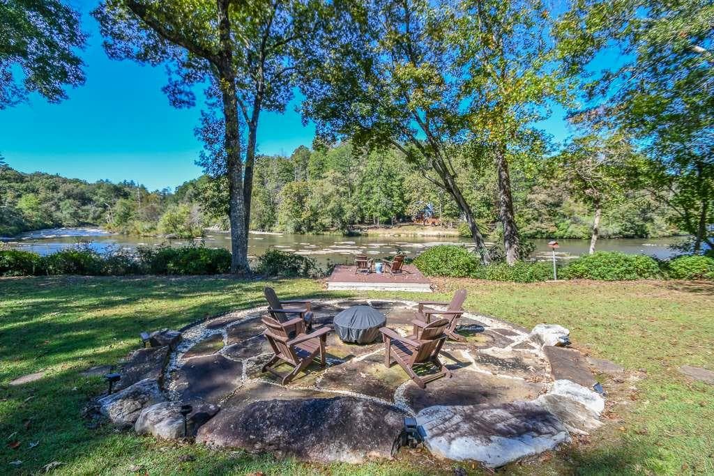 4 bedroom, 3 bathroom, 3,269 sq ft single family residence for sale at 1207 Old River Road, Cornelia, GA 30531 — photo 8
