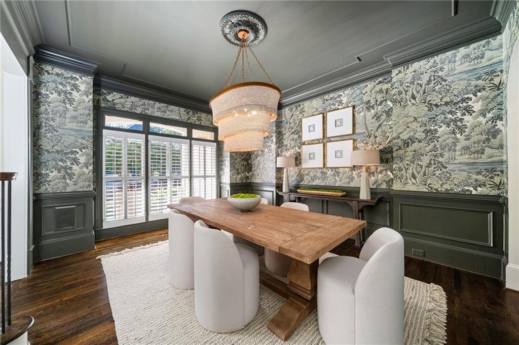 6 bedroom, 7 bathroom, 6,753 sq ft single family residence for sale at 14049 Triple Crown Drive, Milton, GA 30004 — photo 4