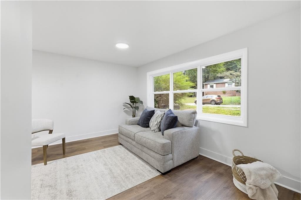 4 bedroom, 3 bathroom, 1,742 sq ft single family residence for sale at 316 Argus Circle, Atlanta, GA 30331 — photo 6