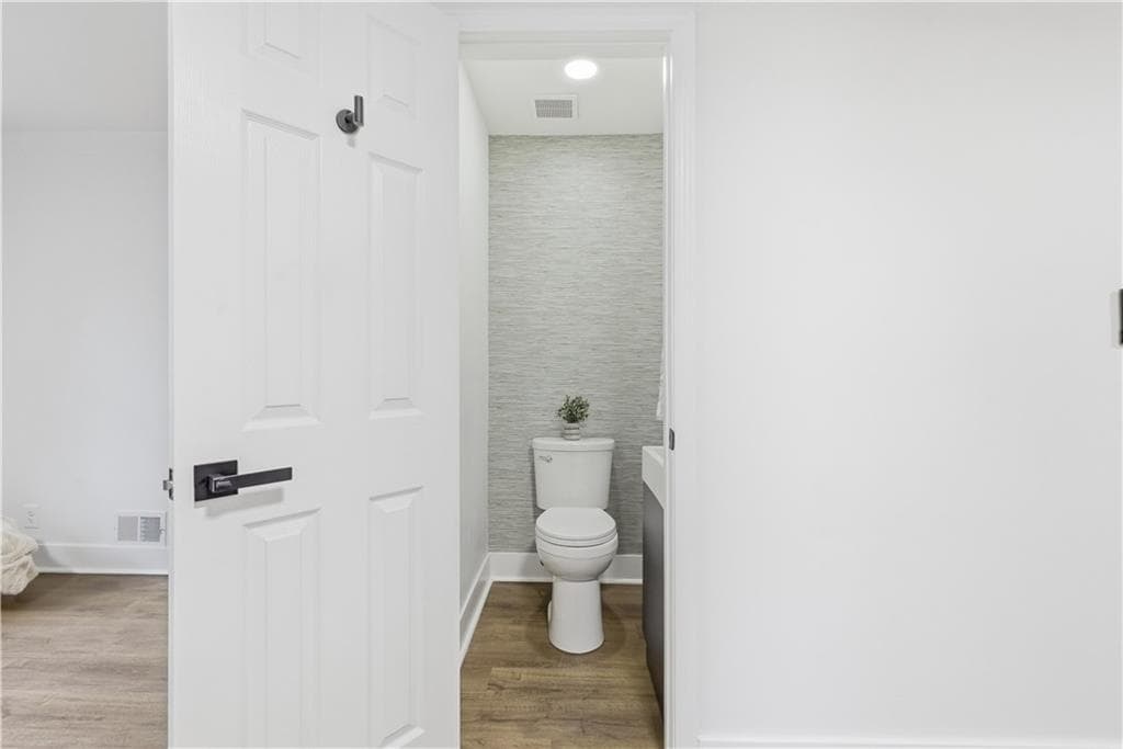 4 bedroom, 3 bathroom, 1,742 sq ft single family residence for sale at 316 Argus Circle, Atlanta, GA 30331 — photo 10
