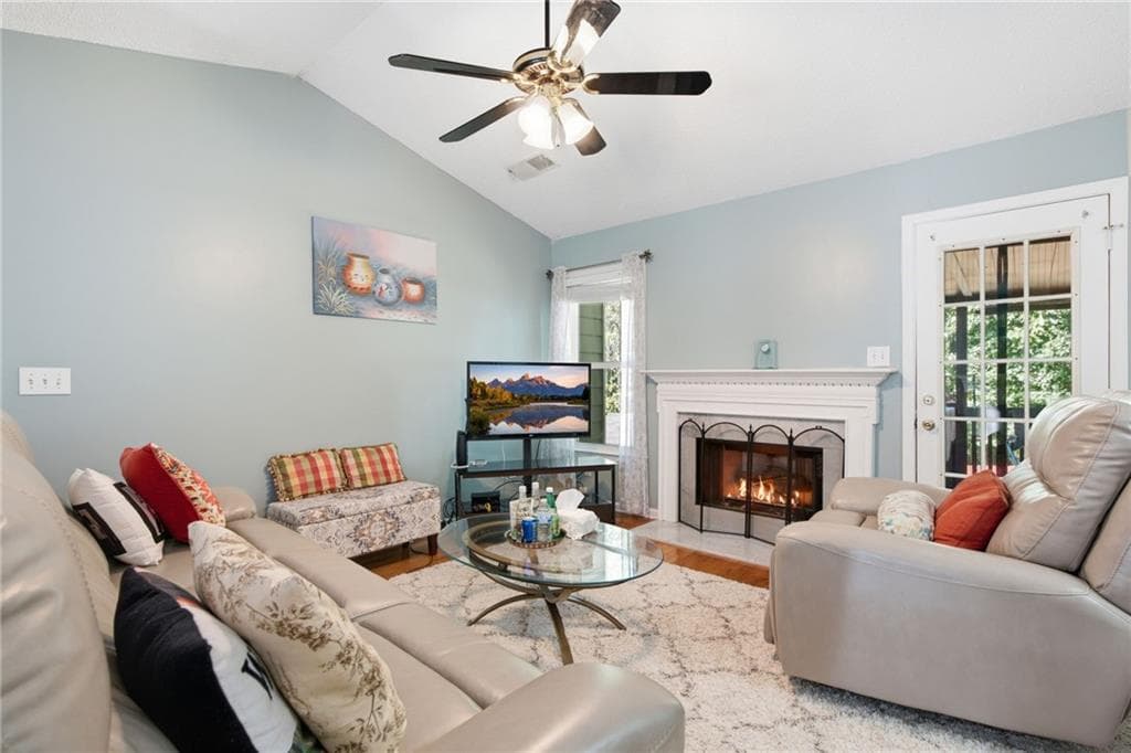 3 bedroom, 2 bathroom, 1,682 sq ft single family residence for sale at 480 Saddle Shoals Drive, Lawrenceville, GA 30046 — photo 8