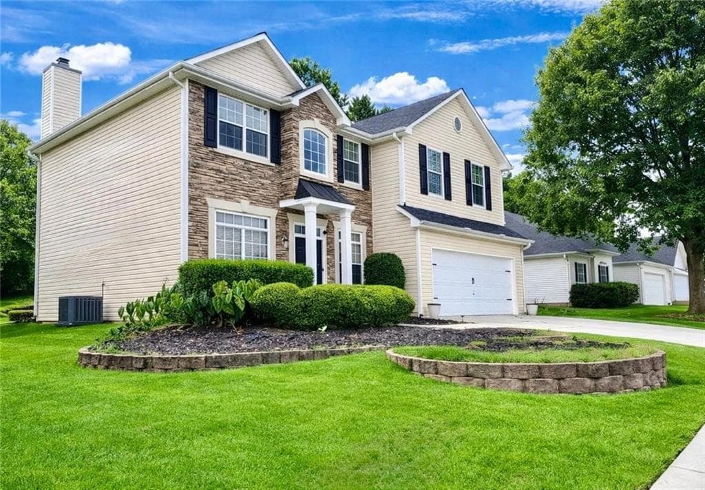 4 bedroom, 3 bathroom, 2,116 sq ft single family residence for rent at 11993 Red Ivy Lane, Fayetteville, GA 30215 for $2,650 a month — photo 1 of 10