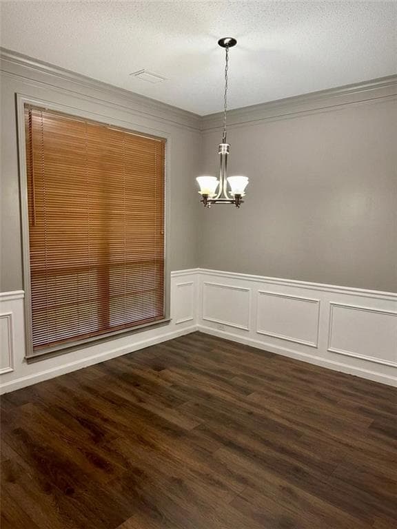 4 bedroom, 3 bathroom, 2,116 sq ft single family residence for rent at 11993 Red Ivy Lane, Fayetteville, GA 30215 for $2,650 a month — photo 2