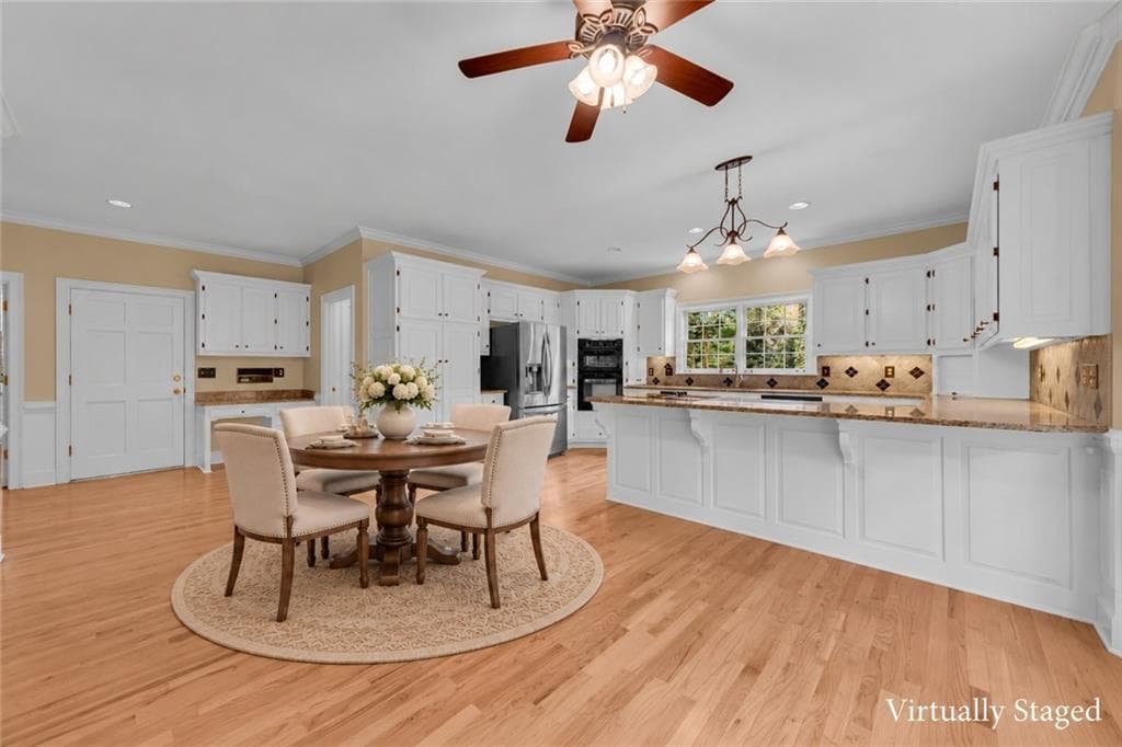 6 bedroom, 6 bathroom, 3,341 sq ft single family residence for sale at 1070 Abingdon Lane, Johns Creek, GA 30022 — photo 6