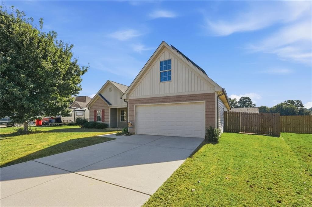 3 bedroom, 3 bathroom, 2,078 sq ft single family residence for sale at 271 Stillwood Drive, Winder, GA 30680 — photo 2