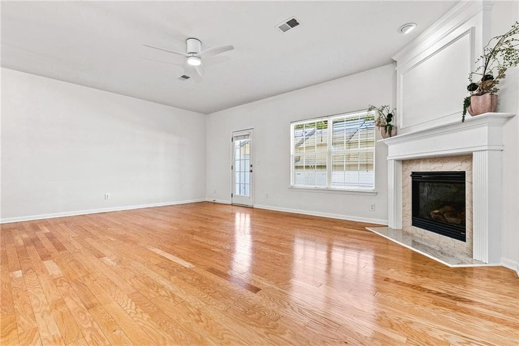 3 bedroom, 3 bathroom, 1,639 sq ft townhouse for rent at 9820 Alger Trace, Johns Creek, GA 30022 for $2,400 a month — photo 8