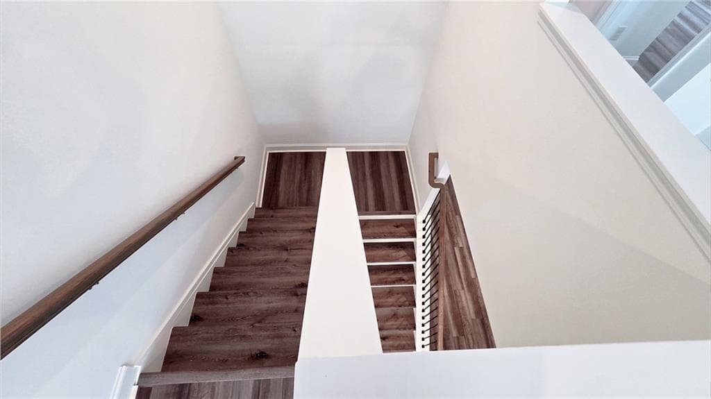 5 bedroom, 5 bathroom, 3,591 sq ft single family residence for rent at 3982 Alderstone Drive, Flowery Branch, GA 30542 for $2,950 a month — photo 10