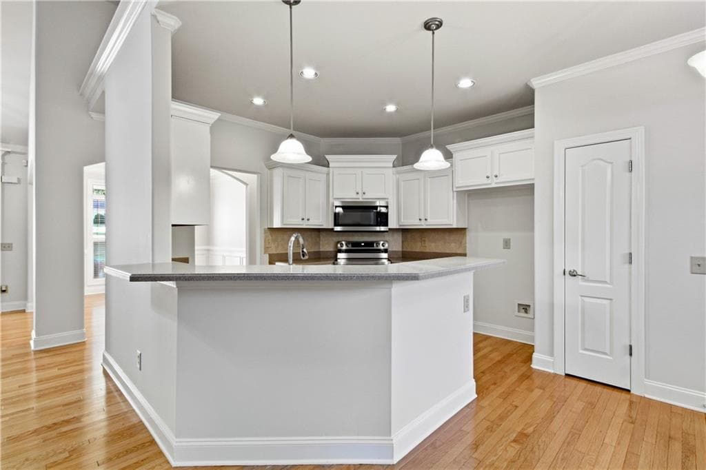 3 bedroom, 3 bathroom, 4,000 sq ft single family residence for sale at 807 Caleb Drive, Winder, GA 30680 — photo 6