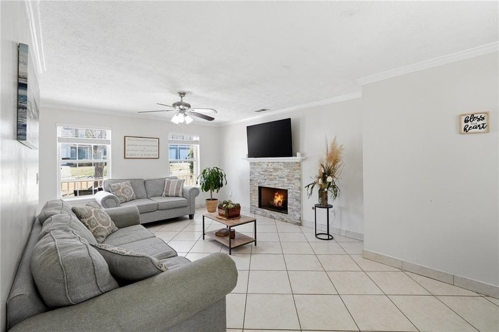 4 bedroom, 3 bathroom, 1,693 sq ft single family residence for rent at 4643 Noah Overlook, Acworth, GA 30101 for $2,300 a month — photo 8