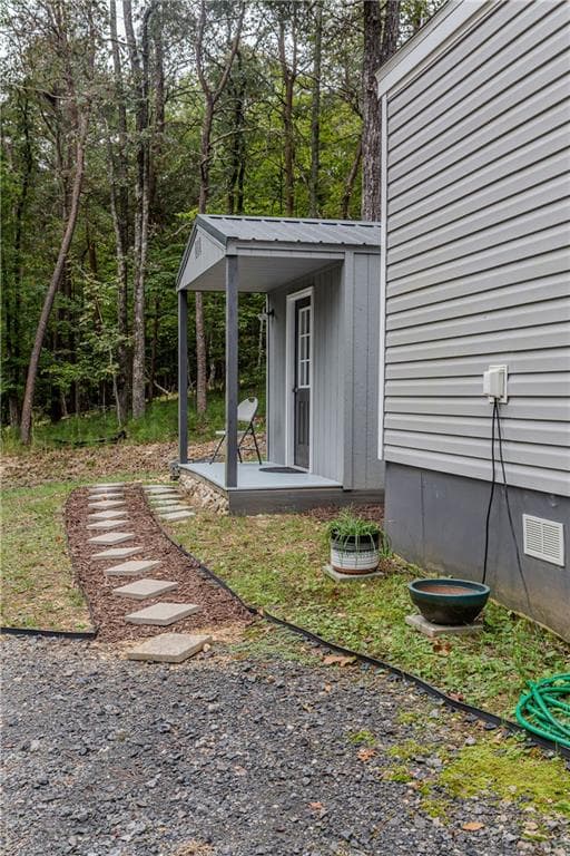 1 bedroom, 1 bathroom, 420 sq ft single family residence for sale at 1241 Henderson Circle, Lyerly, GA 30730 — photo 3