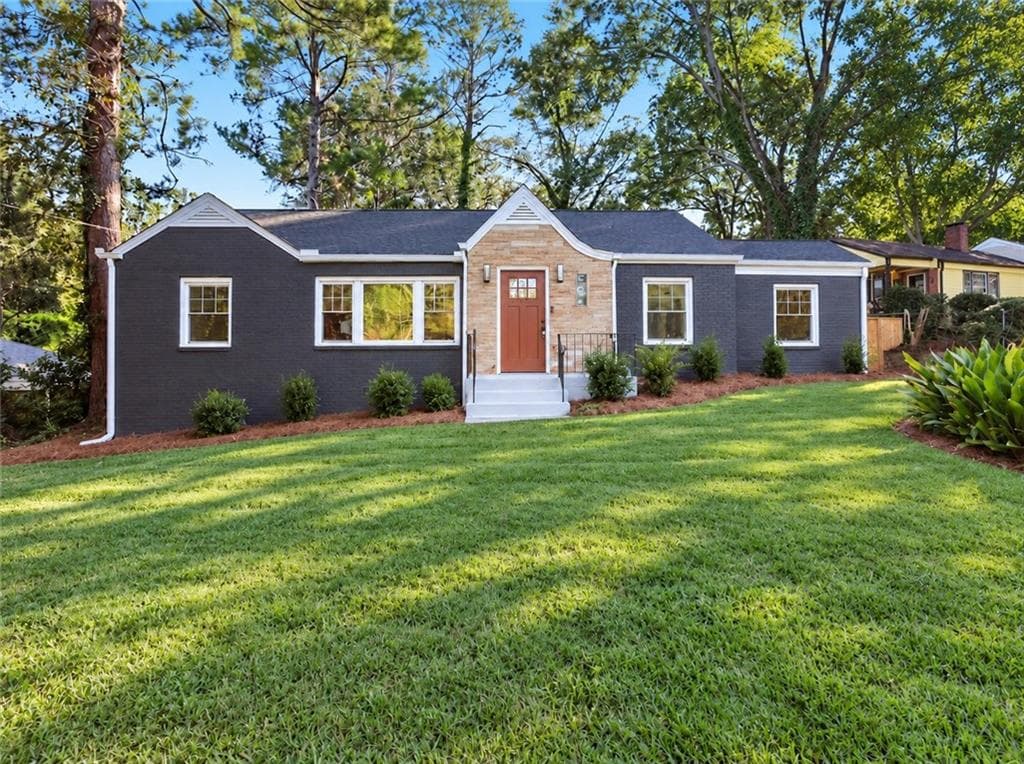 3 bedroom, 2 bathroom, 1,500 sq ft single family residence for sale at 1807 Buckeye Street, Atlanta, GA 30310 — photo 1 of 37