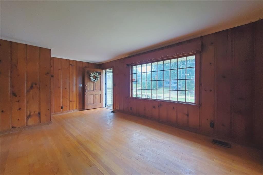 2 bedroom, 1 bathroom, 1,095 sq ft single family residence for sale at 1330 Belmont Avenue, Smyrna, GA 30080 — photo 4