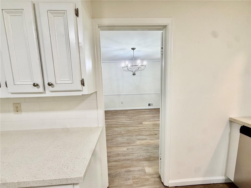4 bedroom, 3 bathroom, 2,222 sq ft single family residence for sale at 5264 Golfcrest Circle, Stone Mountain, GA 30088 — photo 7