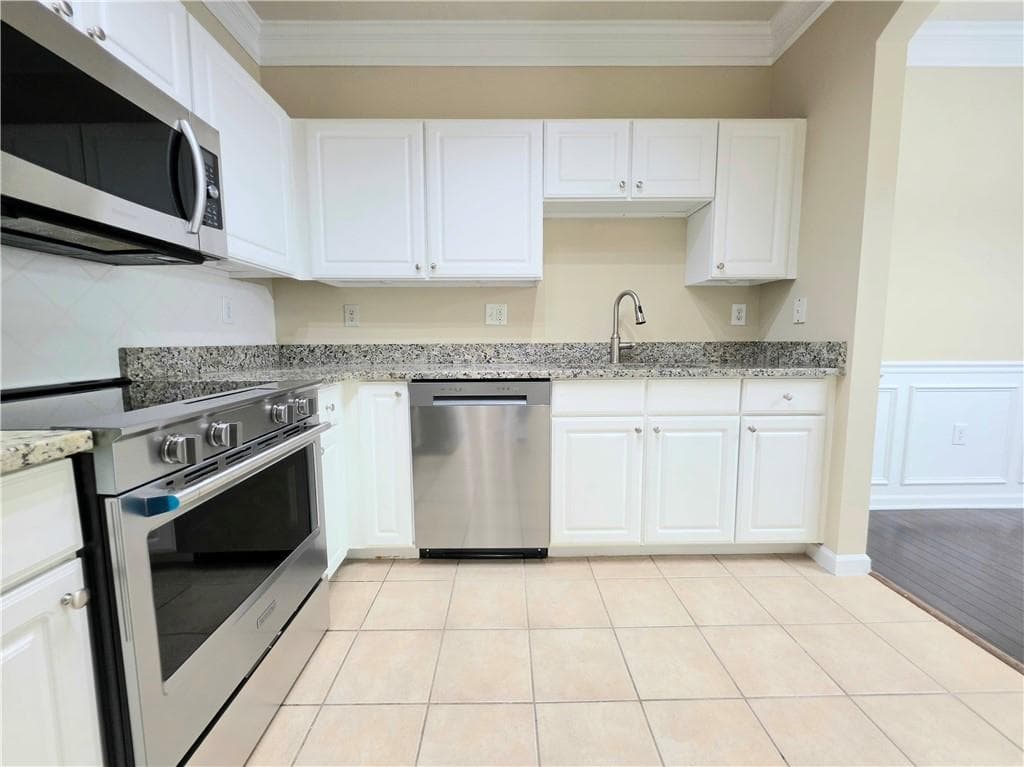 2 bedroom, 2 bathroom, 1,168 sq ft condominium for sale at 1850 Cotillion Drive 3221, Dunwoody, GA 30338 — photo 8