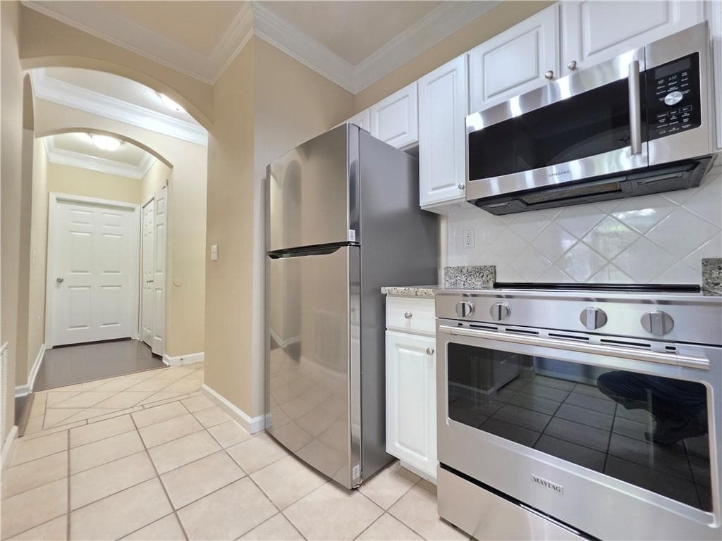 2 bedroom, 2 bathroom, 1,168 sq ft condominium for sale at 1850 Cotillion Drive 3221, Dunwoody, GA 30338 — photo 9