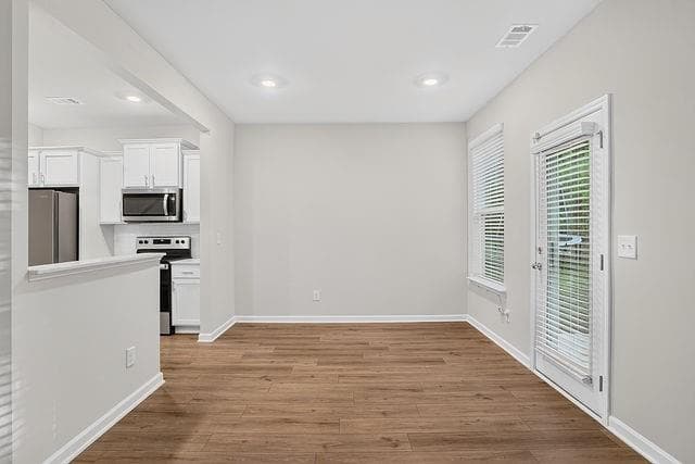 4 bedroom, 3 bathroom, 1,761 sq ft single family residence for rent at 4716 Blake Loop, South Fulton, GA 30349 for $2,800 a month — photo 10