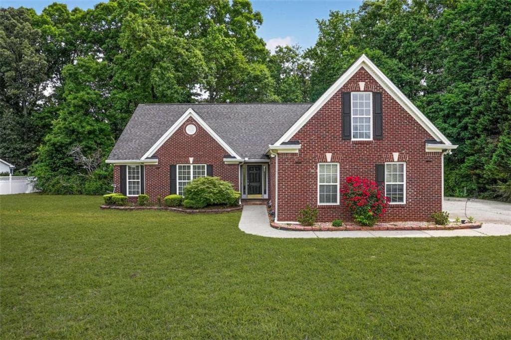 4 bedroom, 2 bathroom, 2,428 sq ft single family residence for rent at 2270 Taylor Pointe Way, Dacula, GA 30019 for $2,149 a month — photo 1 of 45